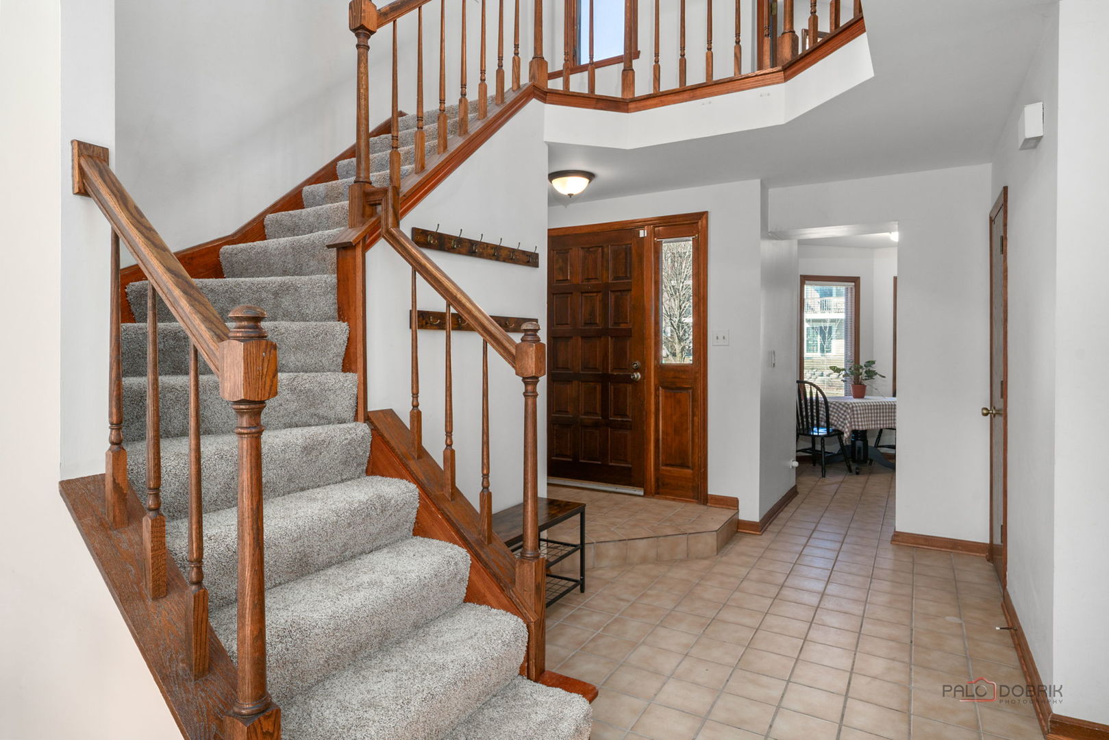 107 E Winchester Road, Libertyville, IL 60048