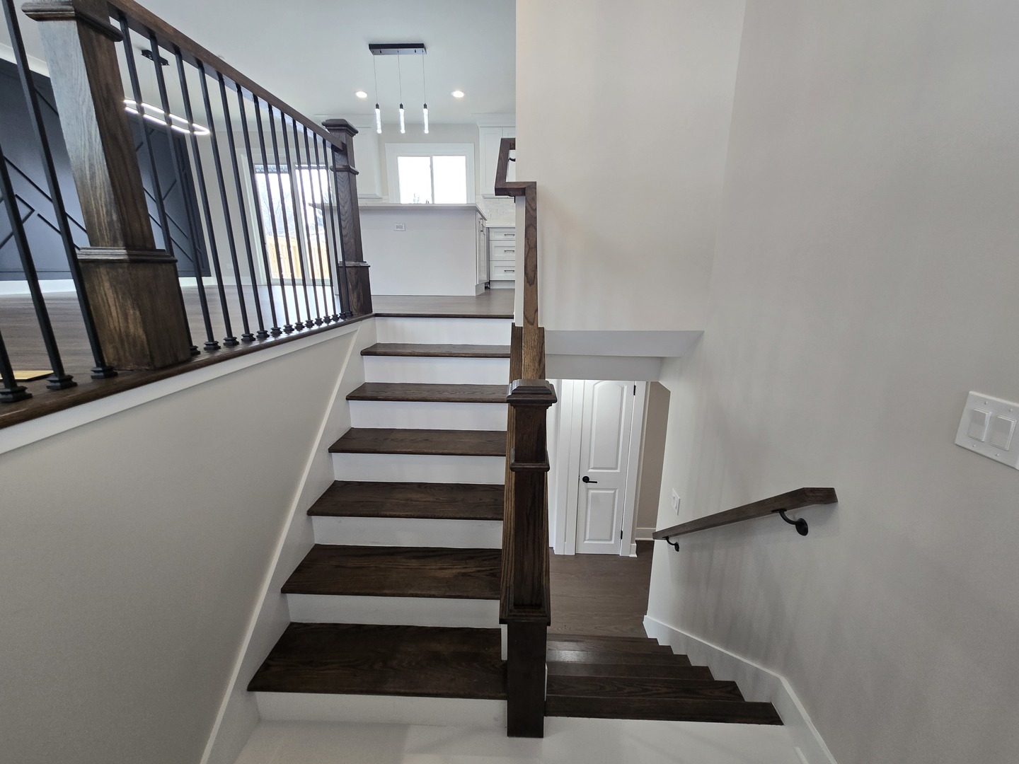 1570 Jefferson Road, Hoffman Estates, IL 60169