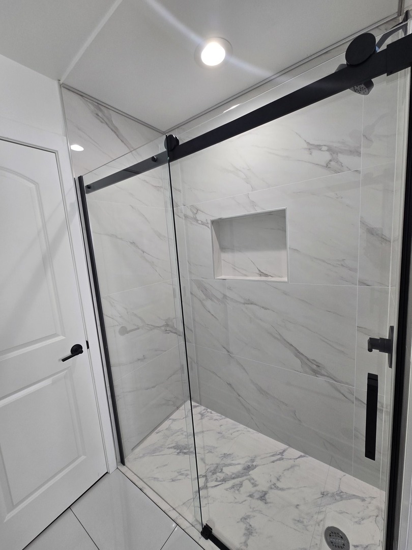 1570 Jefferson Road, Hoffman Estates, IL 60169