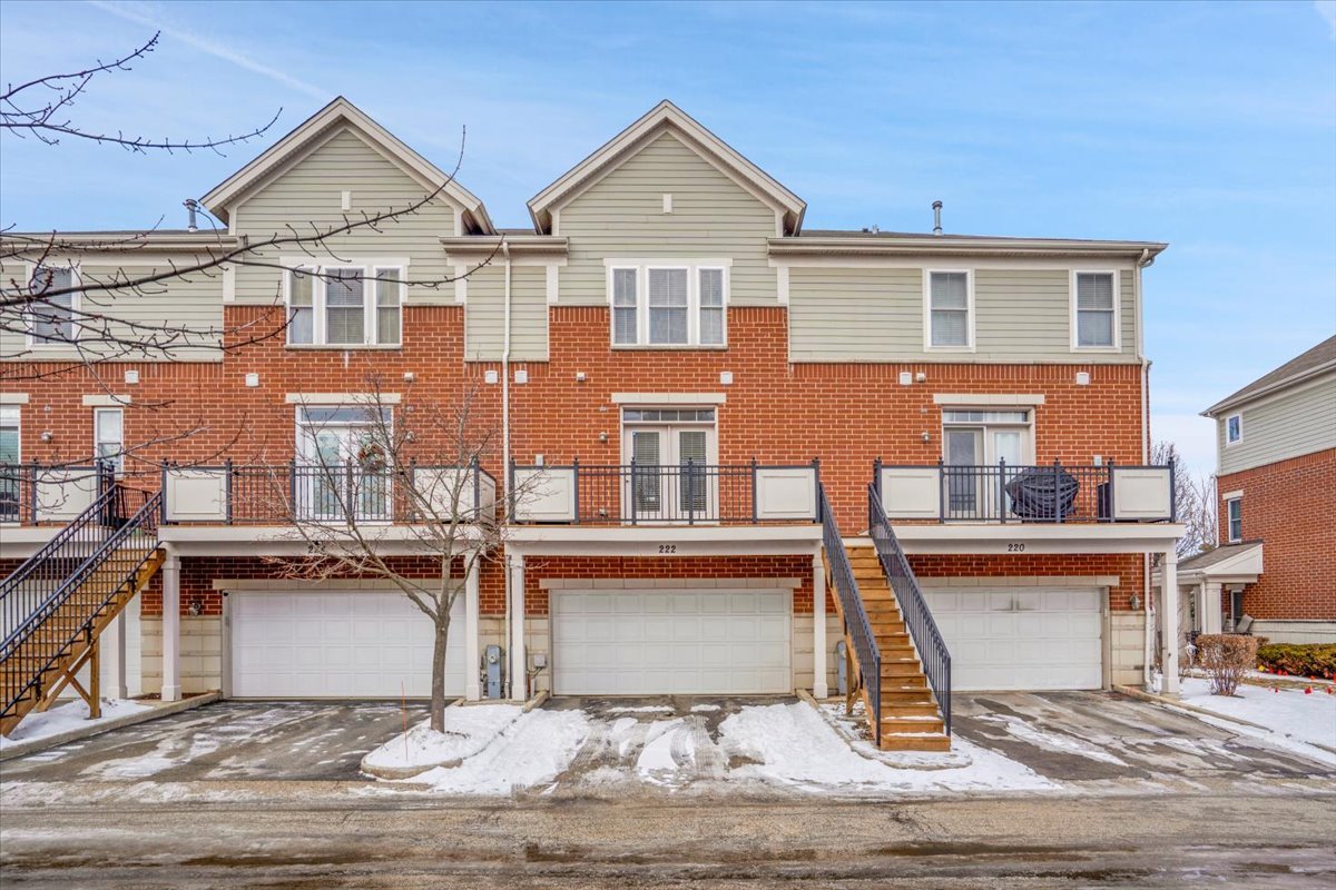 222 W Hyde Street, Arlington Heights, IL 60005