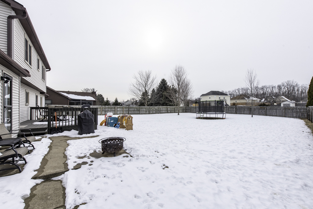 150 Old Darby Lane, Winthrop Harbor, IL 60096