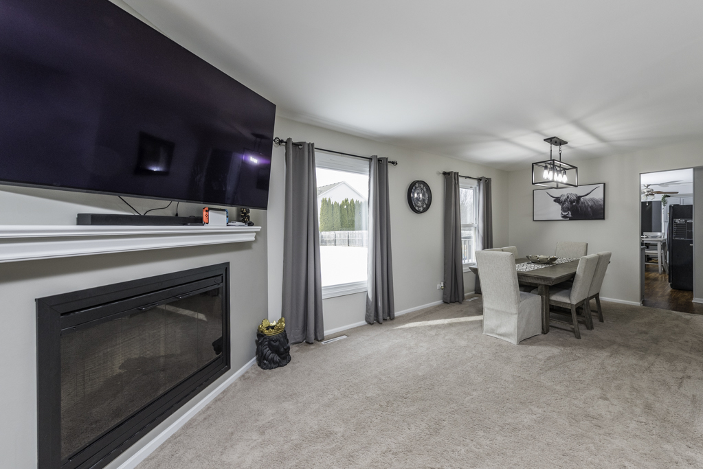 150 Old Darby Lane, Winthrop Harbor, IL 60096