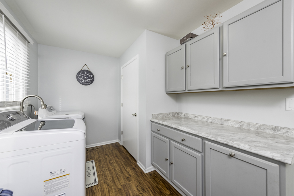 150 Old Darby Lane, Winthrop Harbor, IL 60096