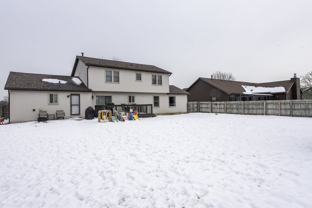 150 Old Darby Lane, Winthrop Harbor, IL 60096