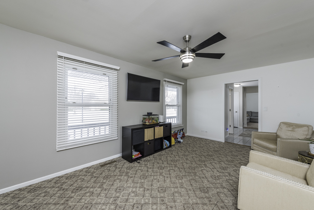 150 Old Darby Lane, Winthrop Harbor, IL 60096