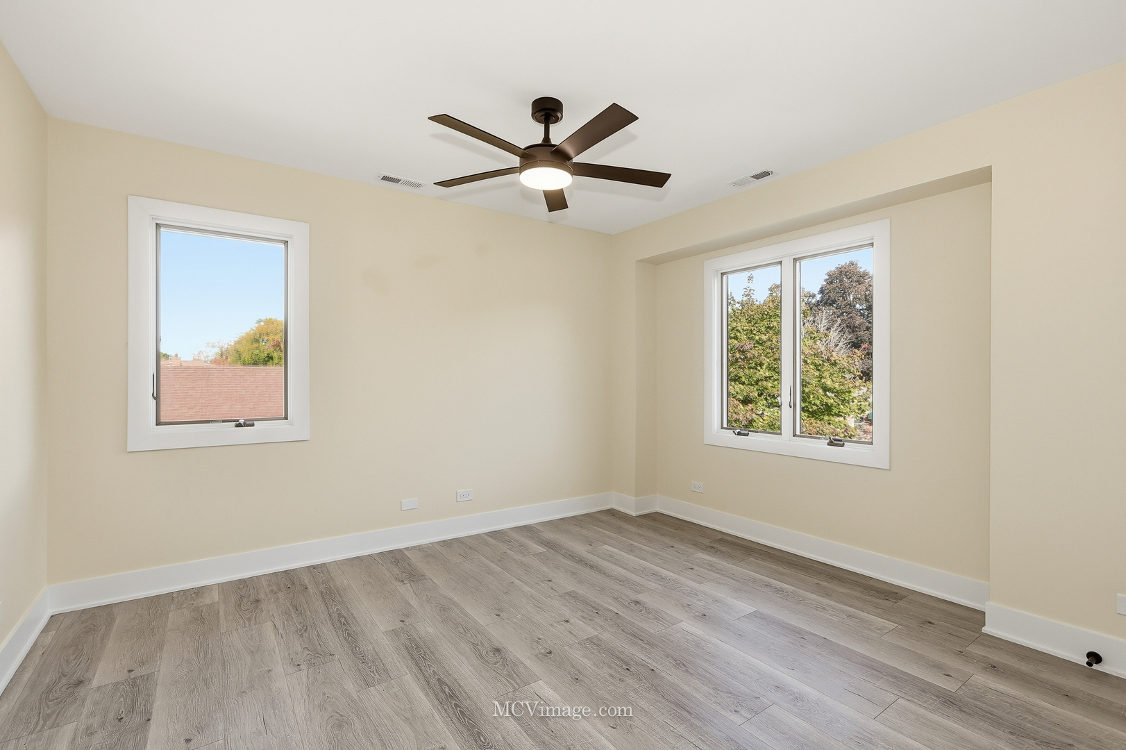 10132 S Turner Avenue, Evergreen Park, IL 60805