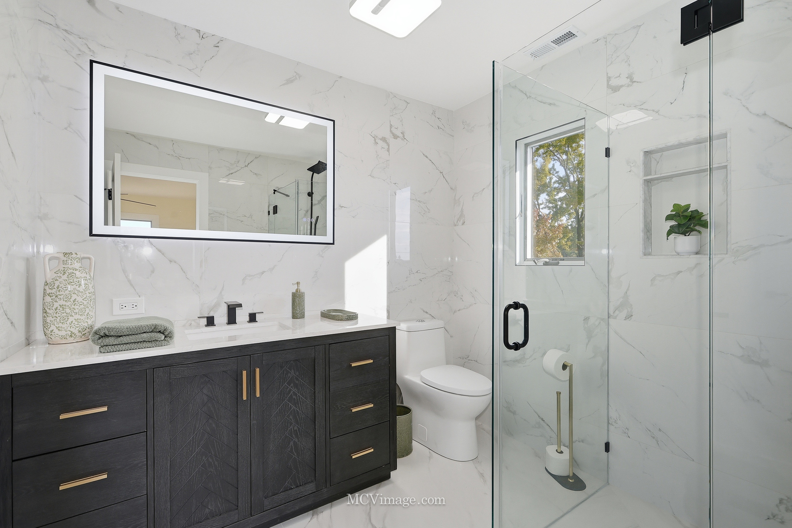 10132 S Turner Avenue, Evergreen Park, IL 60805