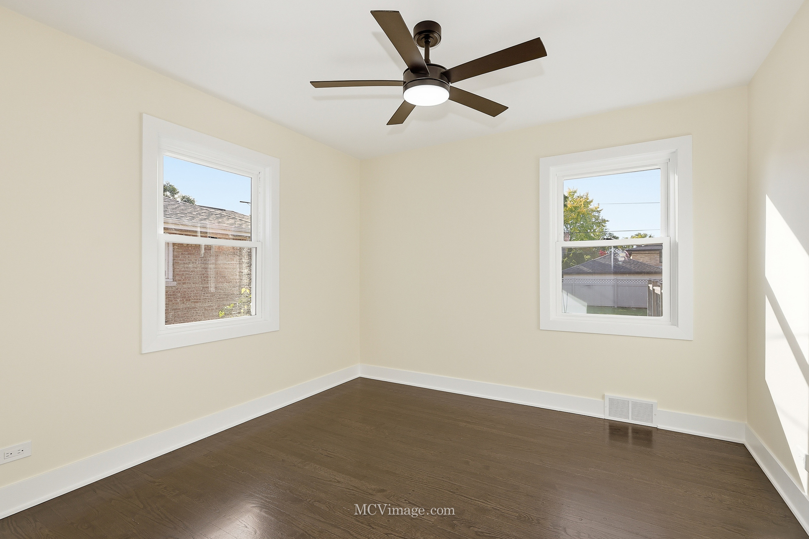 10132 S Turner Avenue, Evergreen Park, IL 60805