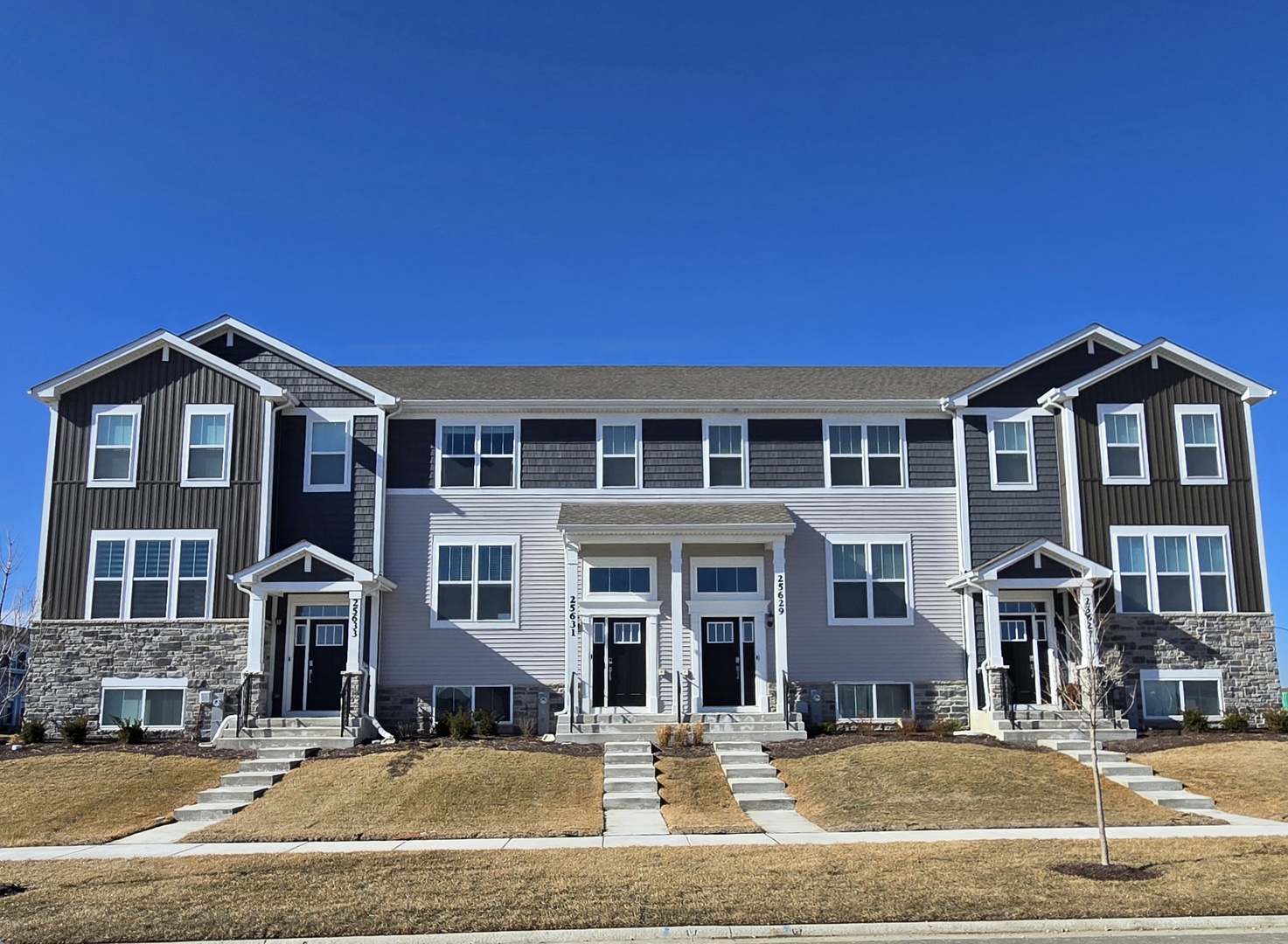 25631 W Wakefield Drive, Plainfield, IL 60544