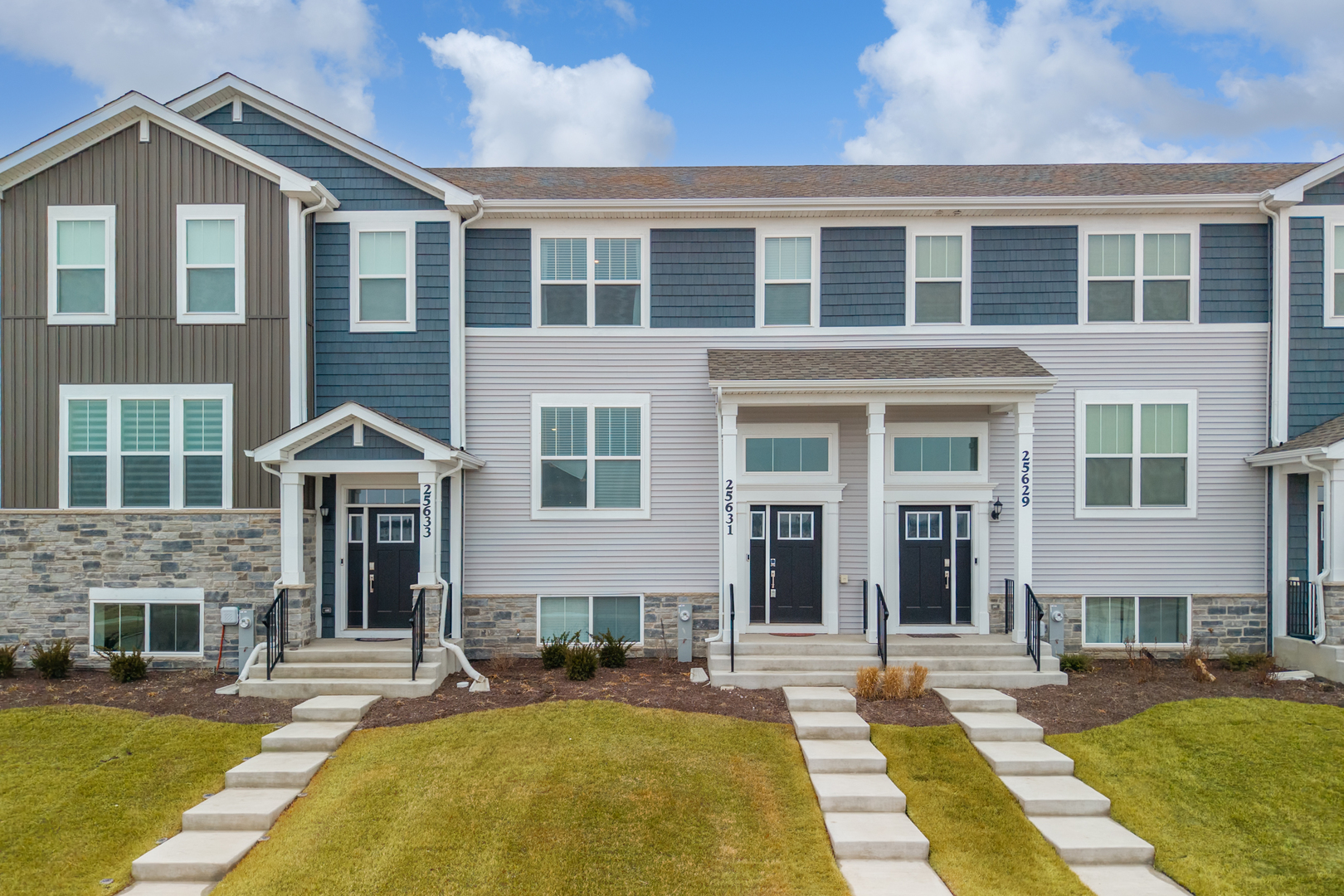 25631 W Wakefield Drive, Plainfield, IL 60544