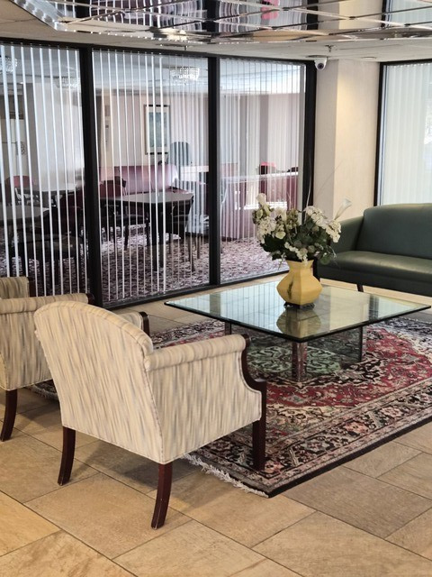 711 S River Road #704, Des Plaines, IL 60016