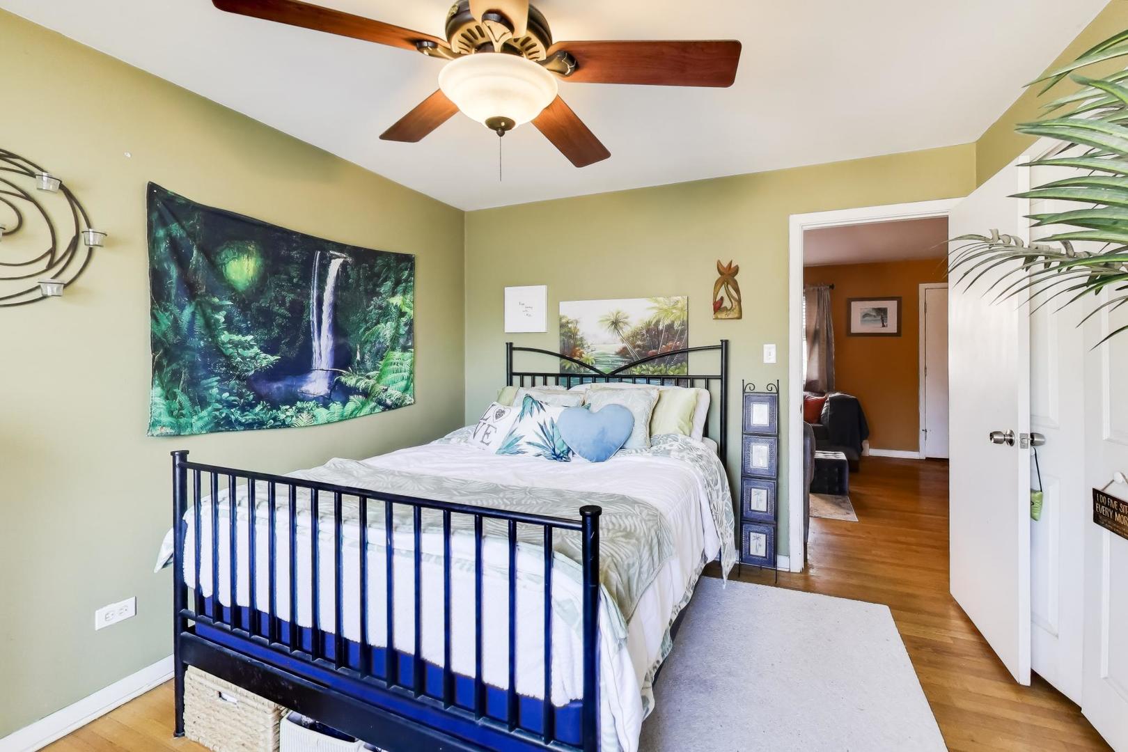 3938 N Keeler Avenue #2W, Chicago, IL 60641