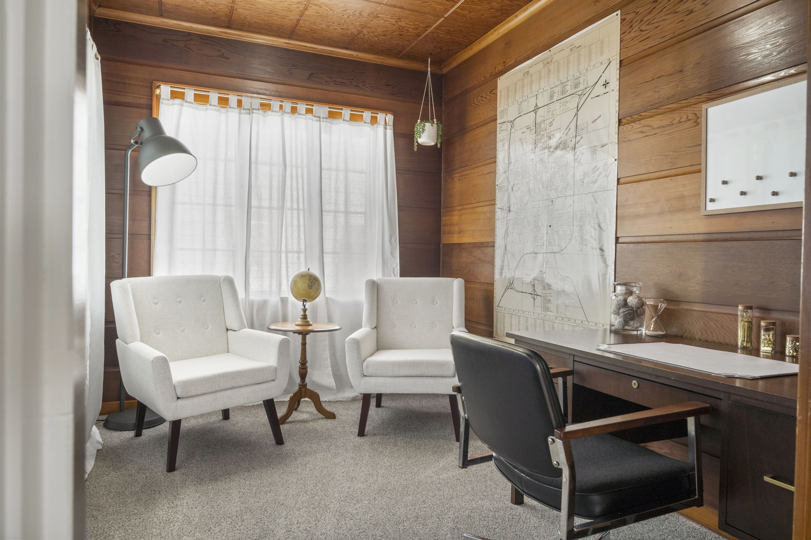 1223 E Oakland Avenue, Bloomington, IL 61701