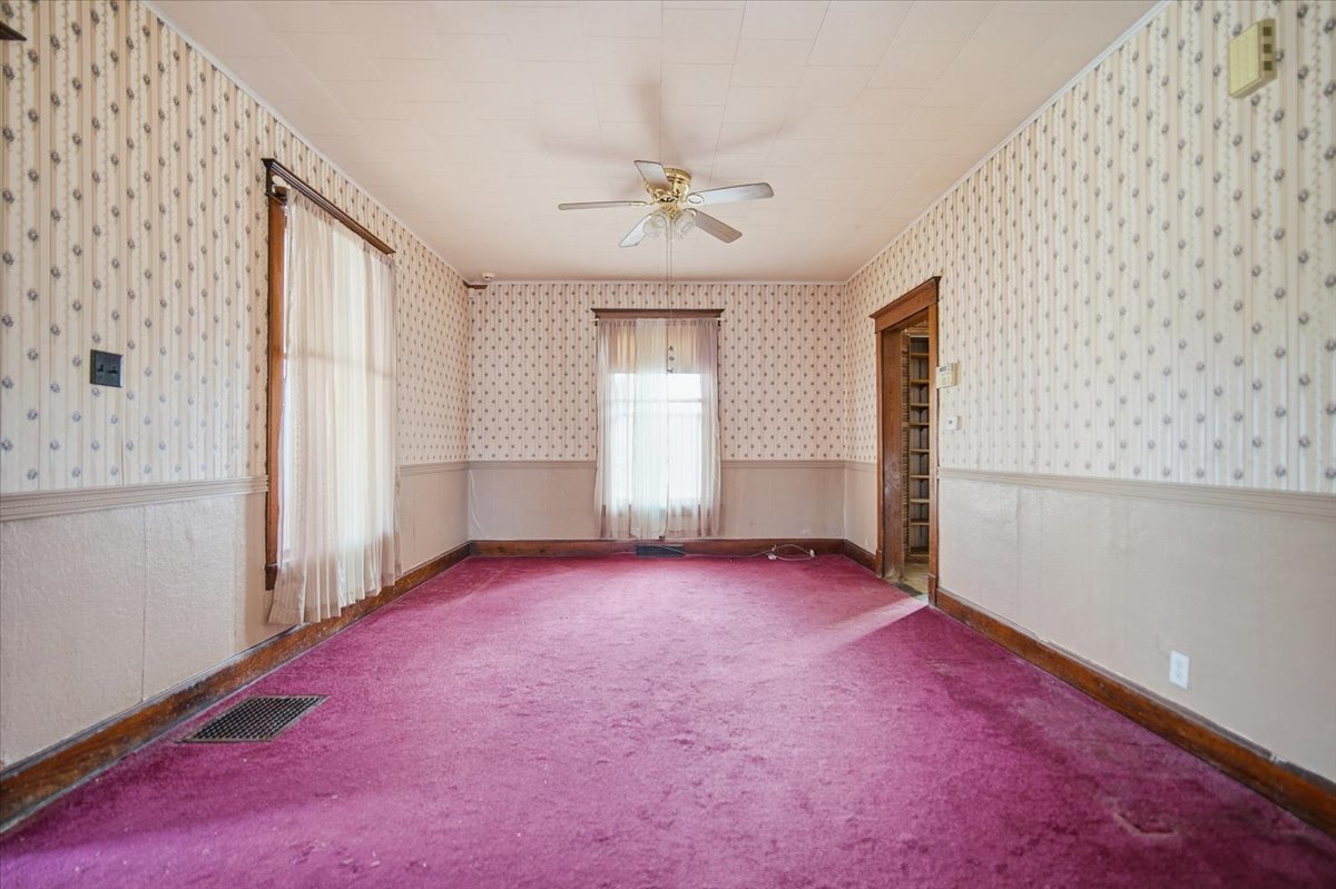 410 N Main Street, Leroy, IL 61752