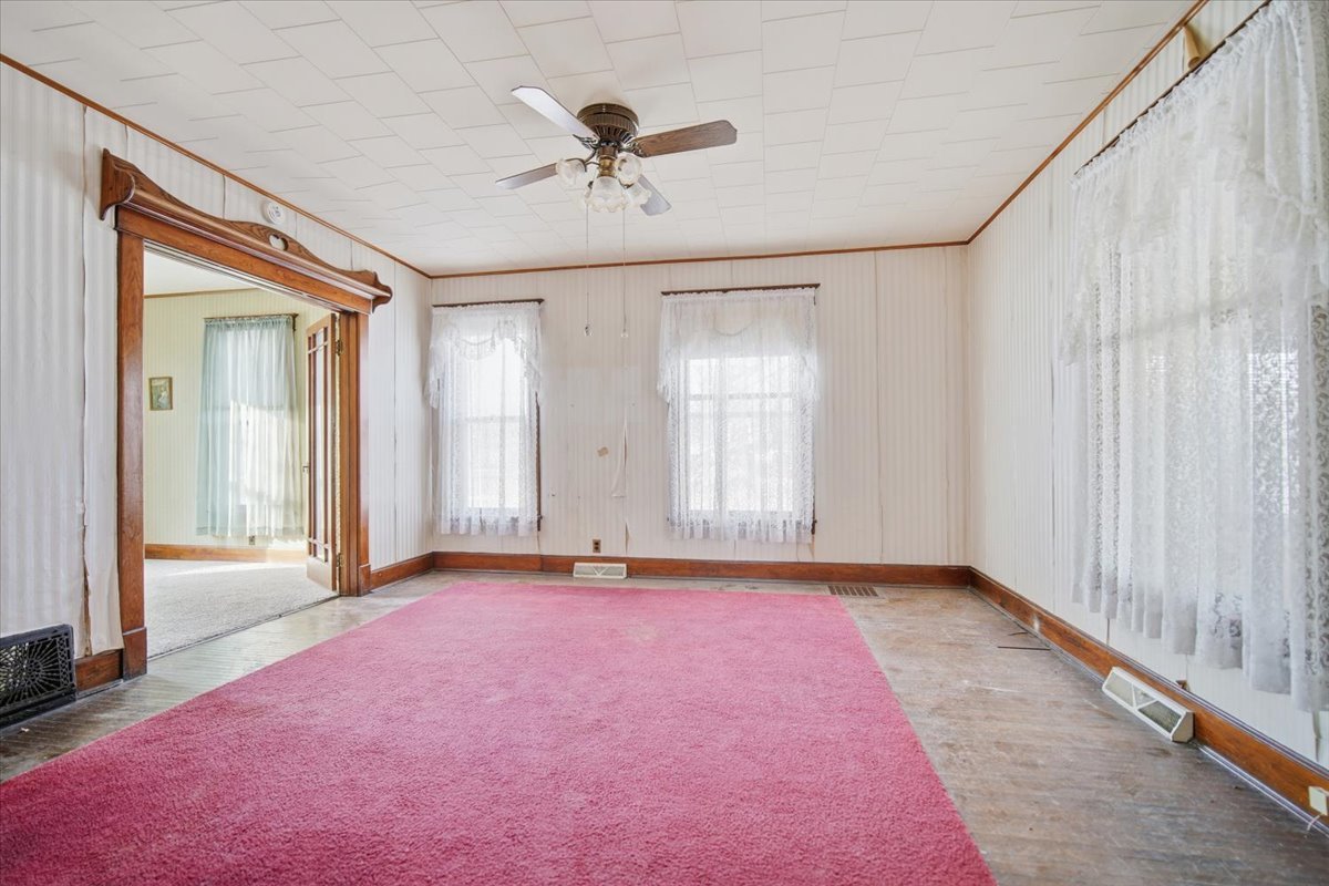 410 N Main Street, Leroy, IL 61752