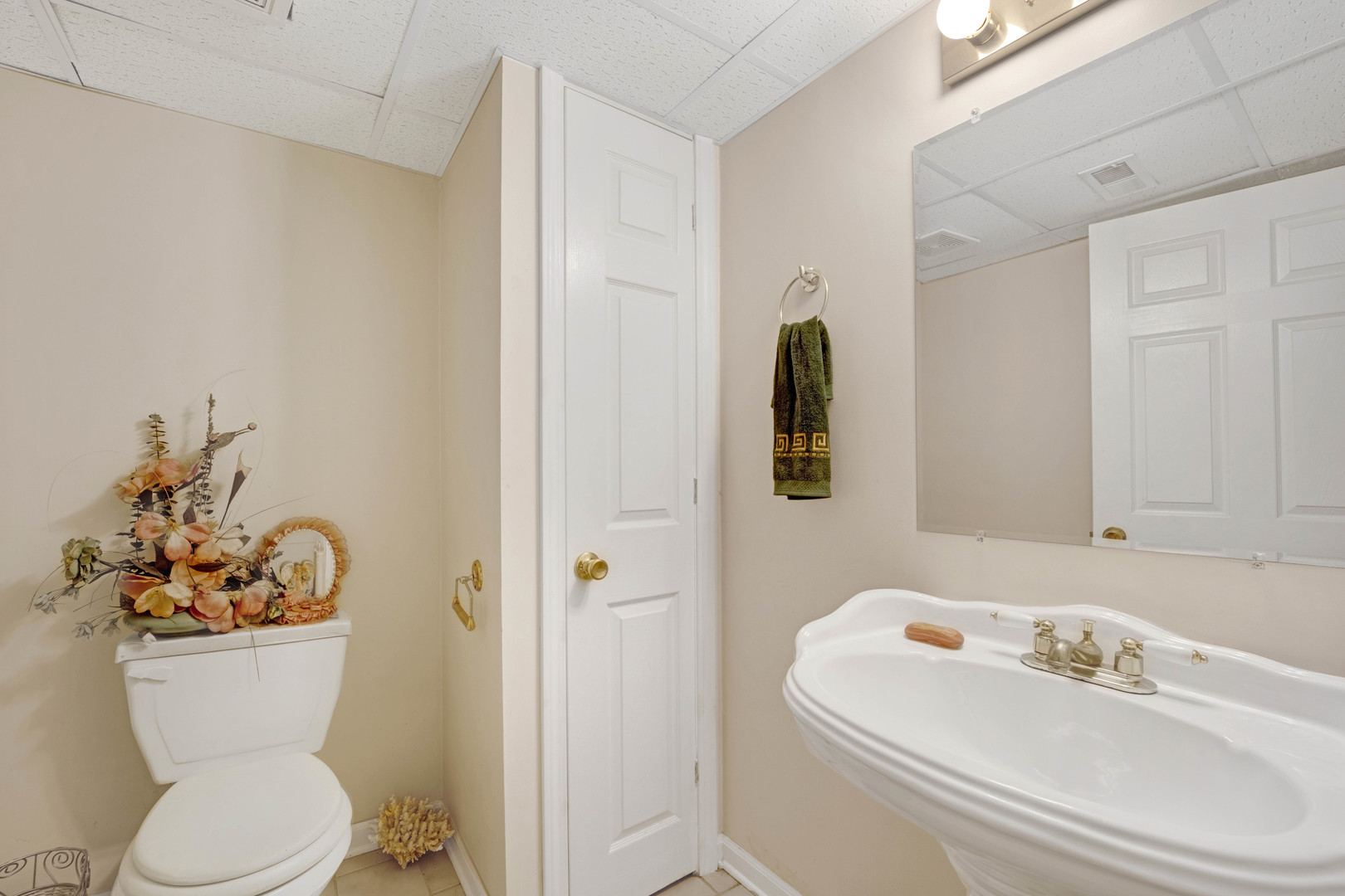 10833 Long Avenue, Oak Lawn, IL 60453