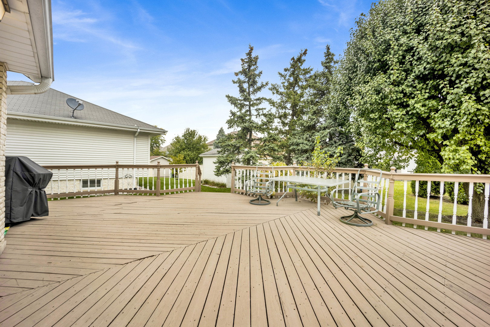 10833 Long Avenue, Oak Lawn, IL 60453