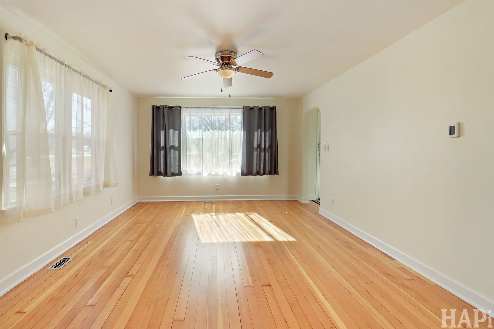 3912 W West Avenue, McHenry, IL 60050