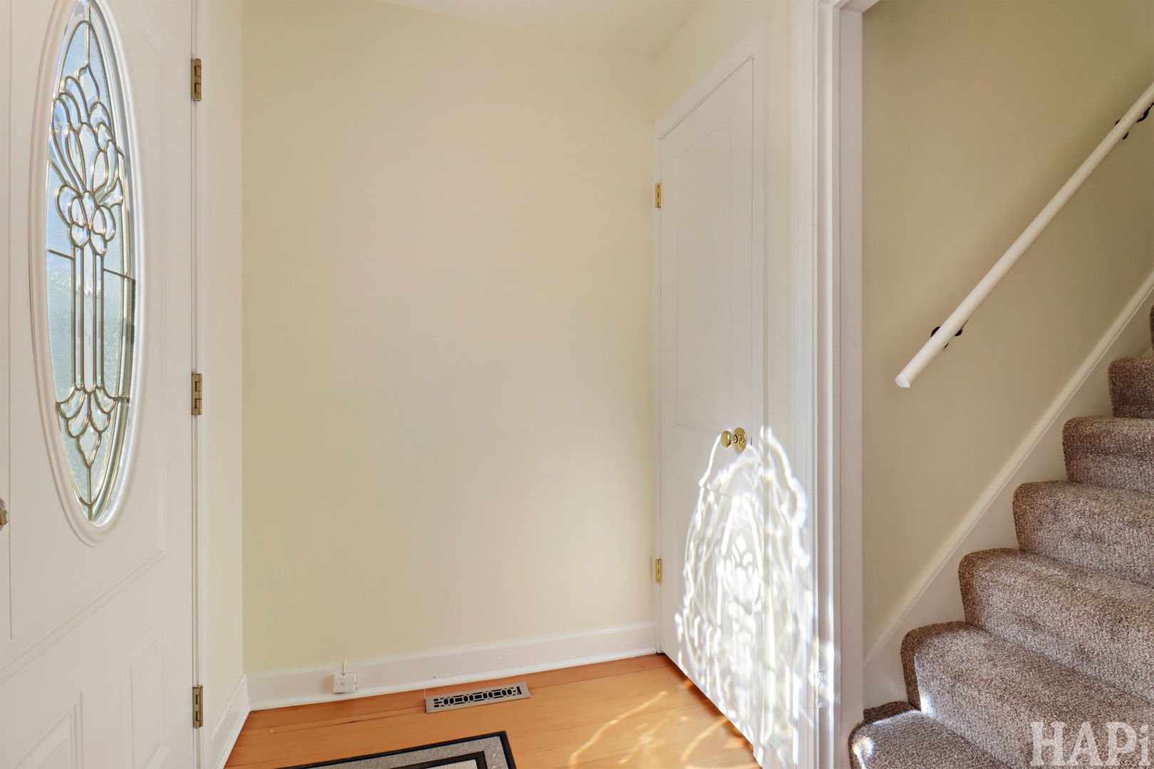 3912 W West Avenue, McHenry, IL 60050