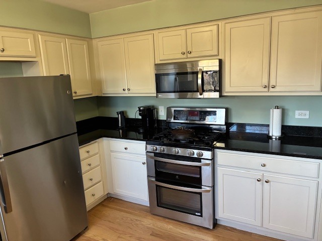 108 CHICAGO Avenue #0, Clarendon Hills, IL 60514