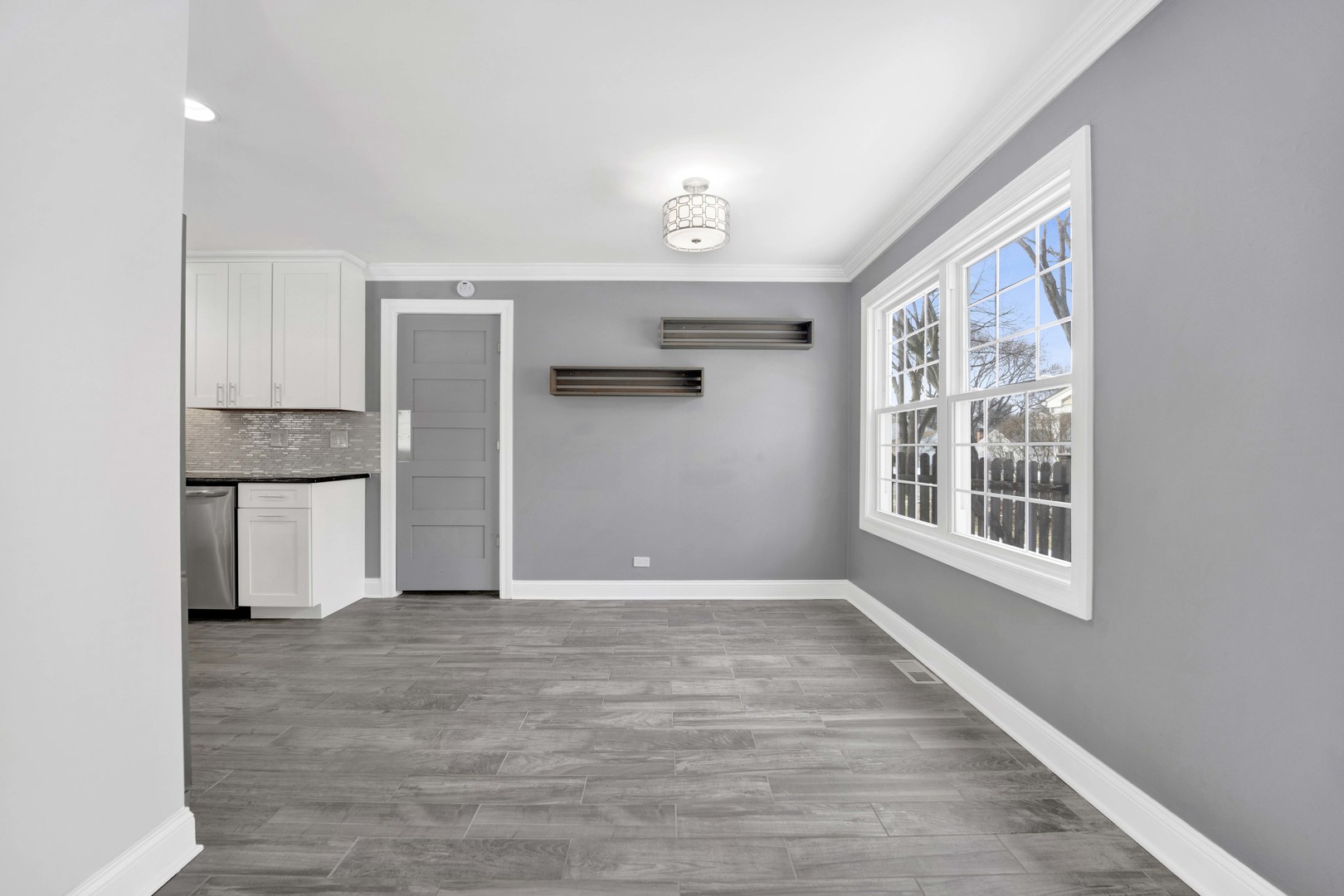 332 S River Road, Naperville, IL 60540