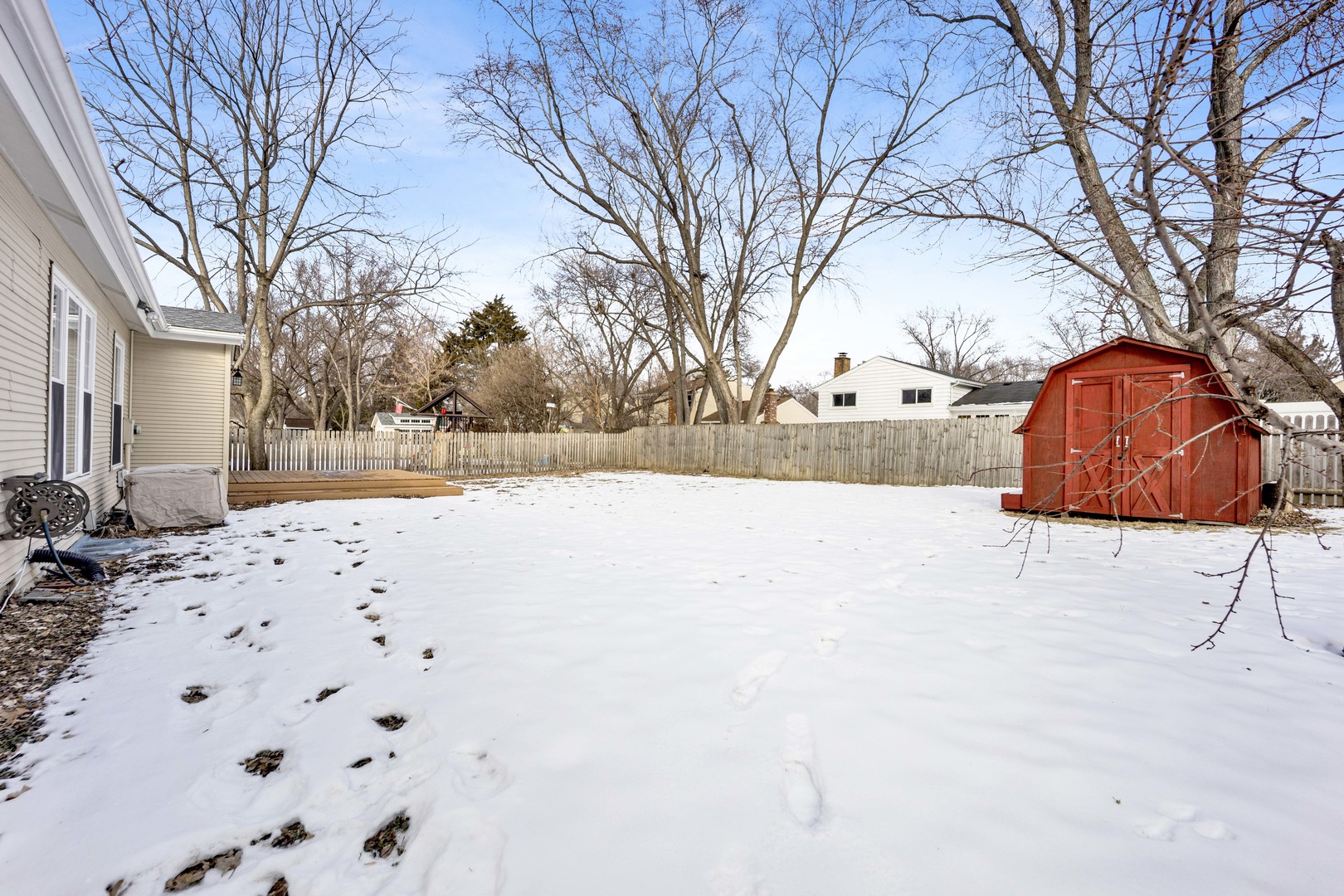 332 S River Road, Naperville, IL 60540