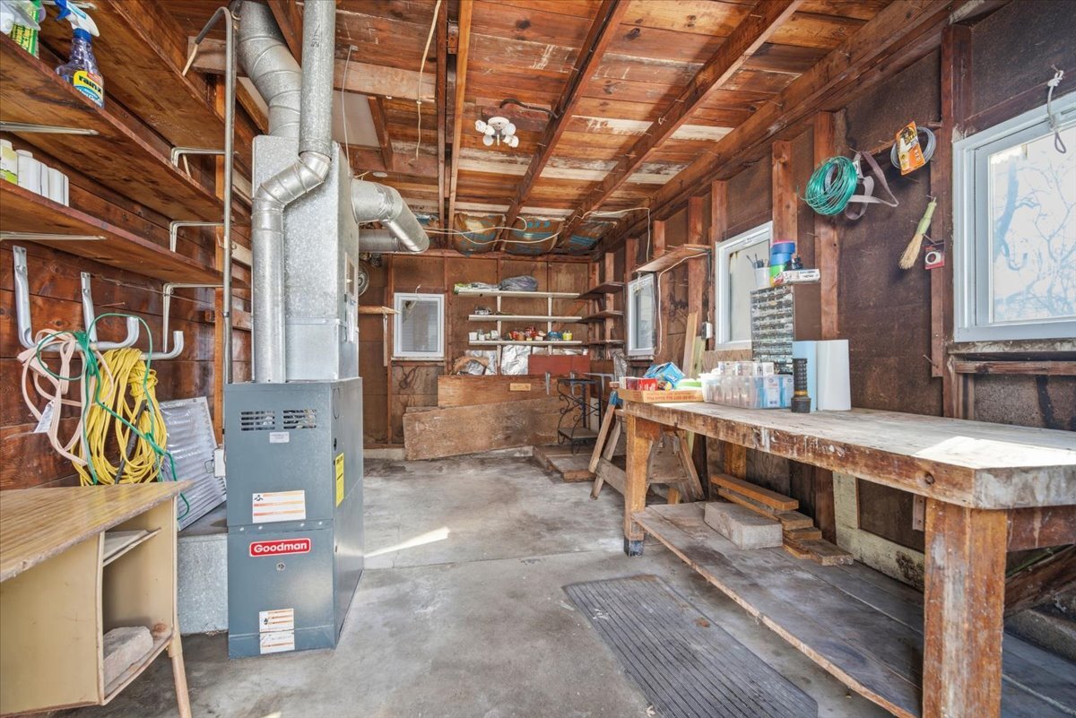 429 W Owsley Street, Chenoa, IL 61726