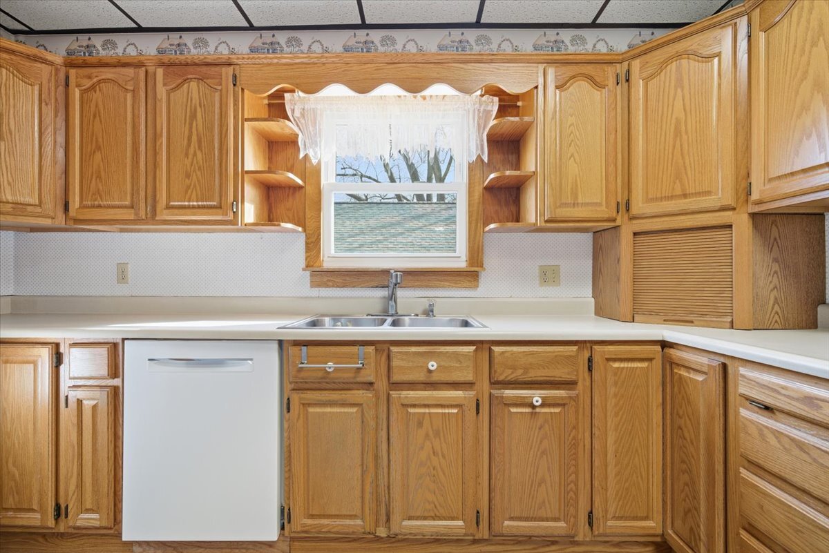 429 W Owsley Street, Chenoa, IL 61726