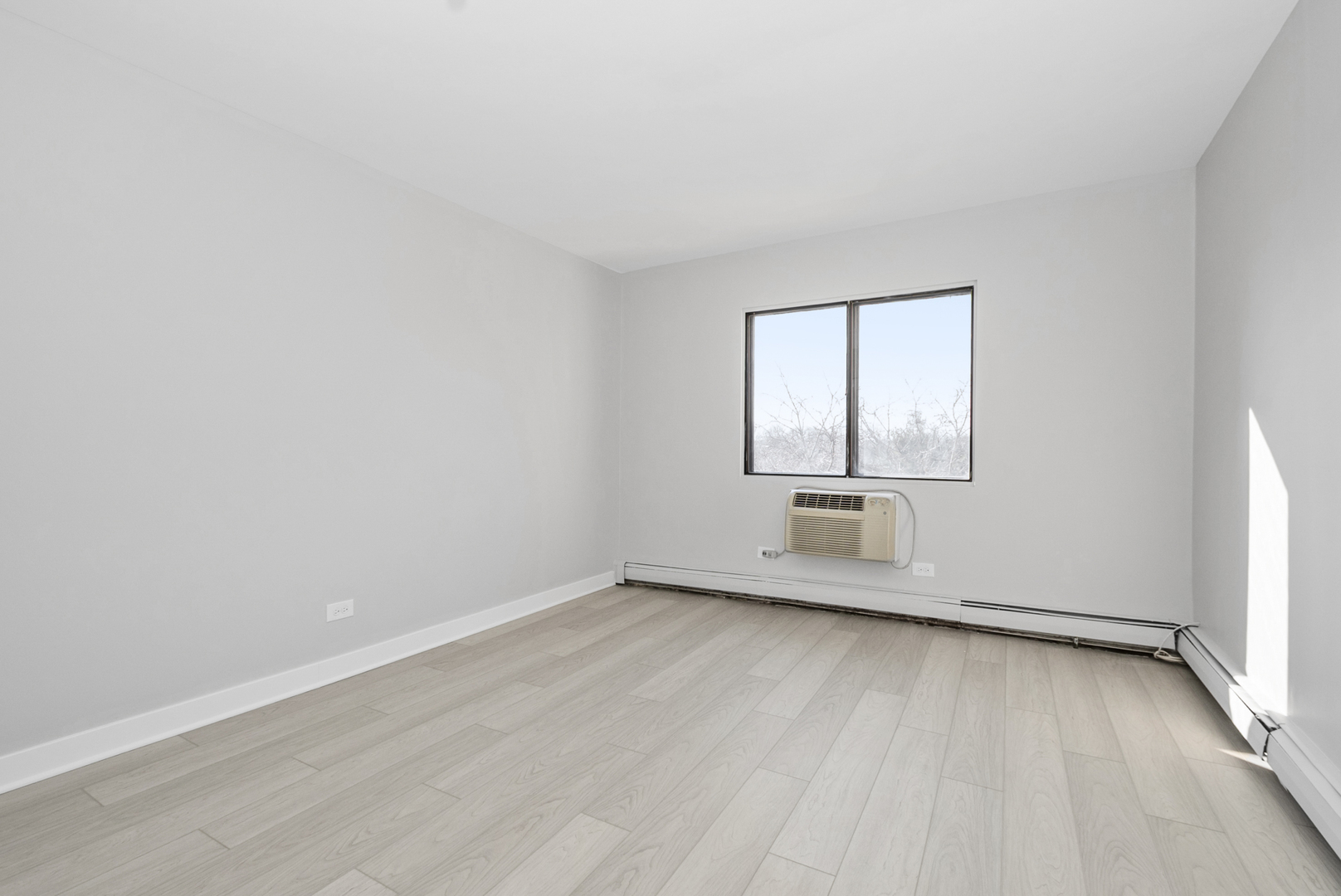 6670 S Brainard Avenue #411, Countryside, IL 60525