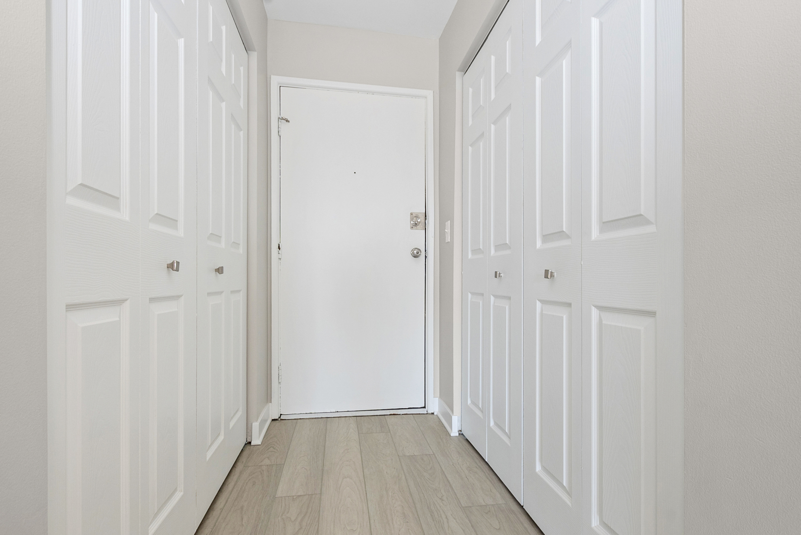 6670 S Brainard Avenue #411, Countryside, IL 60525