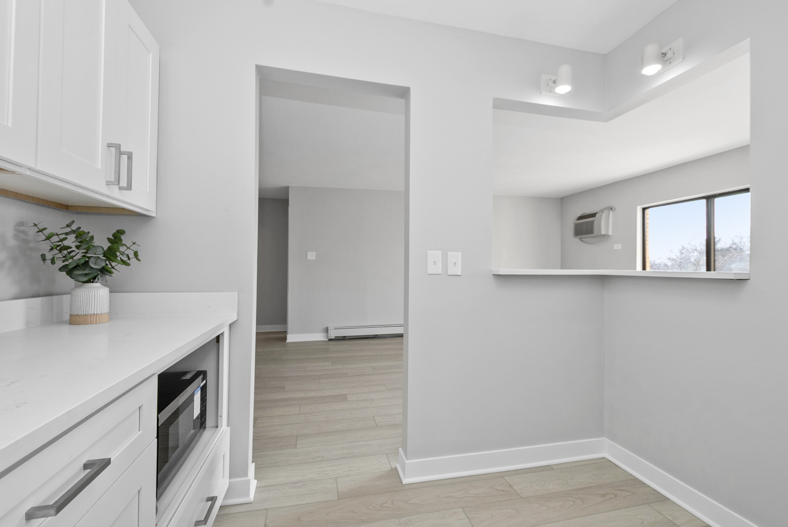 6670 S Brainard Avenue #411, Countryside, IL 60525