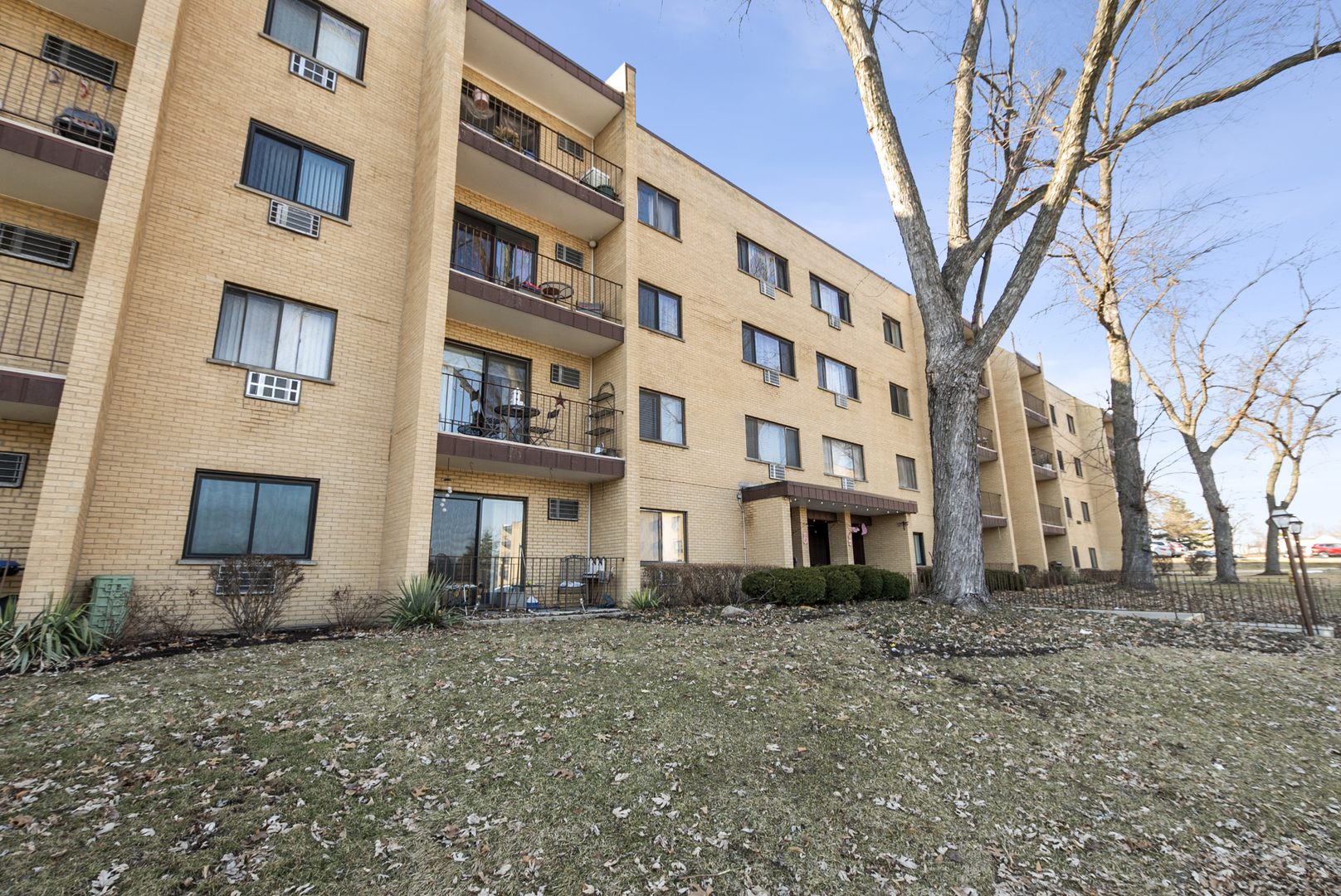6670 S Brainard Avenue #411, Countryside, IL 60525