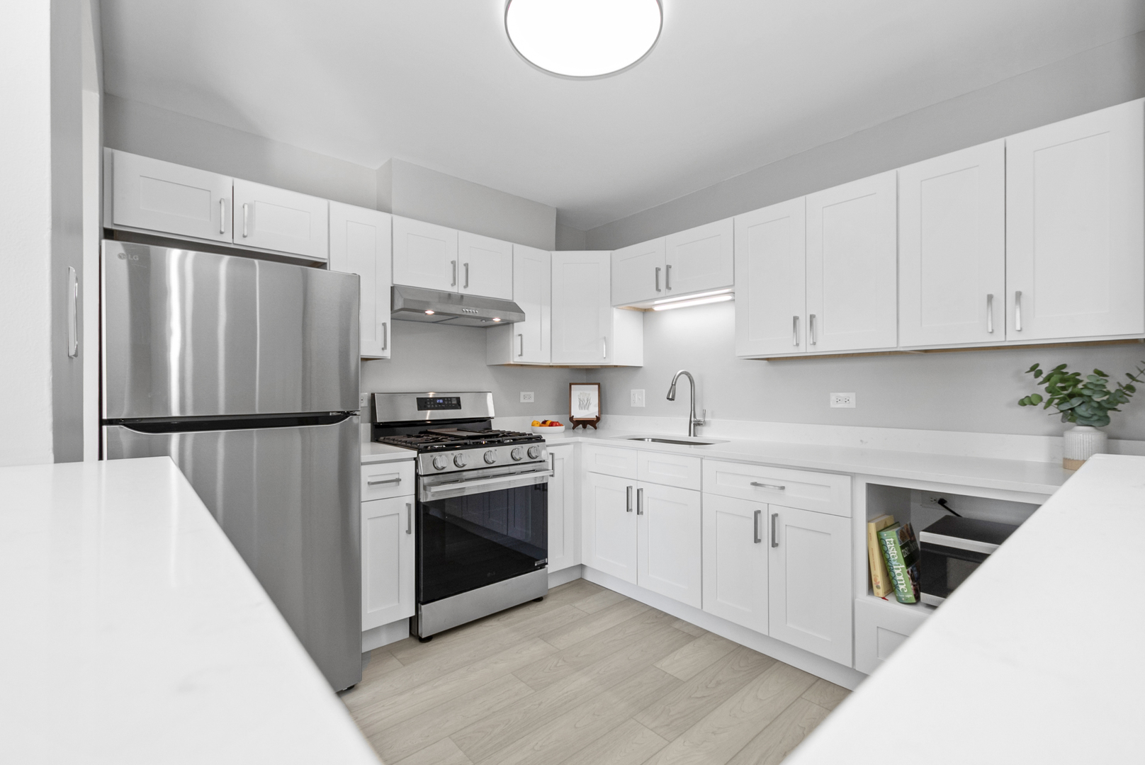 6670 S Brainard Avenue #411, Countryside, IL 60525