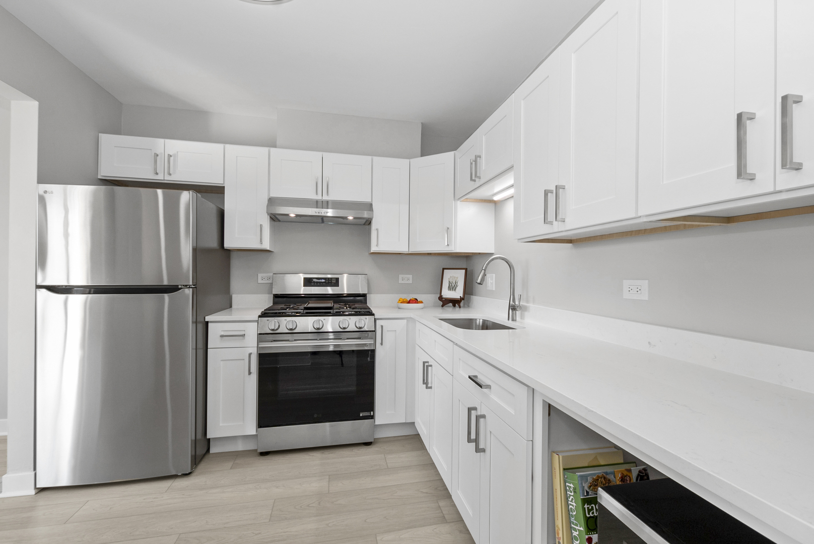 6670 S Brainard Avenue #411, Countryside, IL 60525