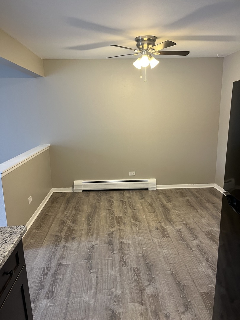 7041 99th Street #2w, Chicago Ridge, IL 60415