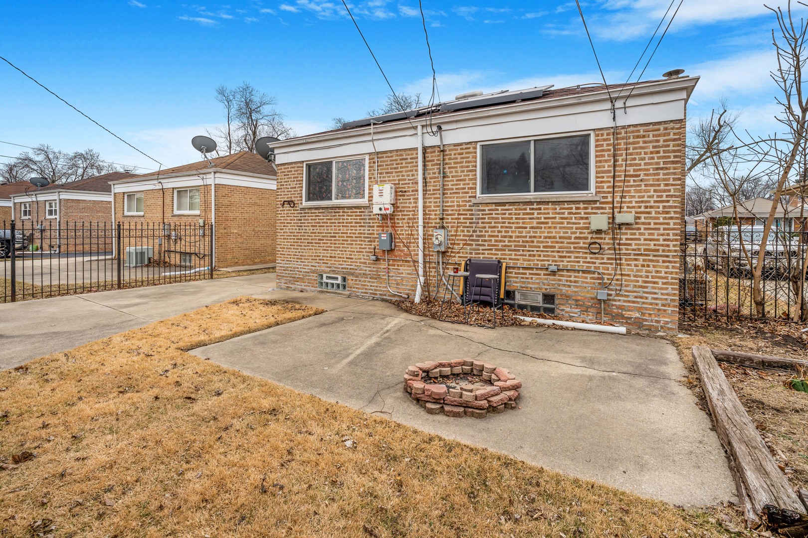 129 Rice Avenue, Bellwood, IL 60104