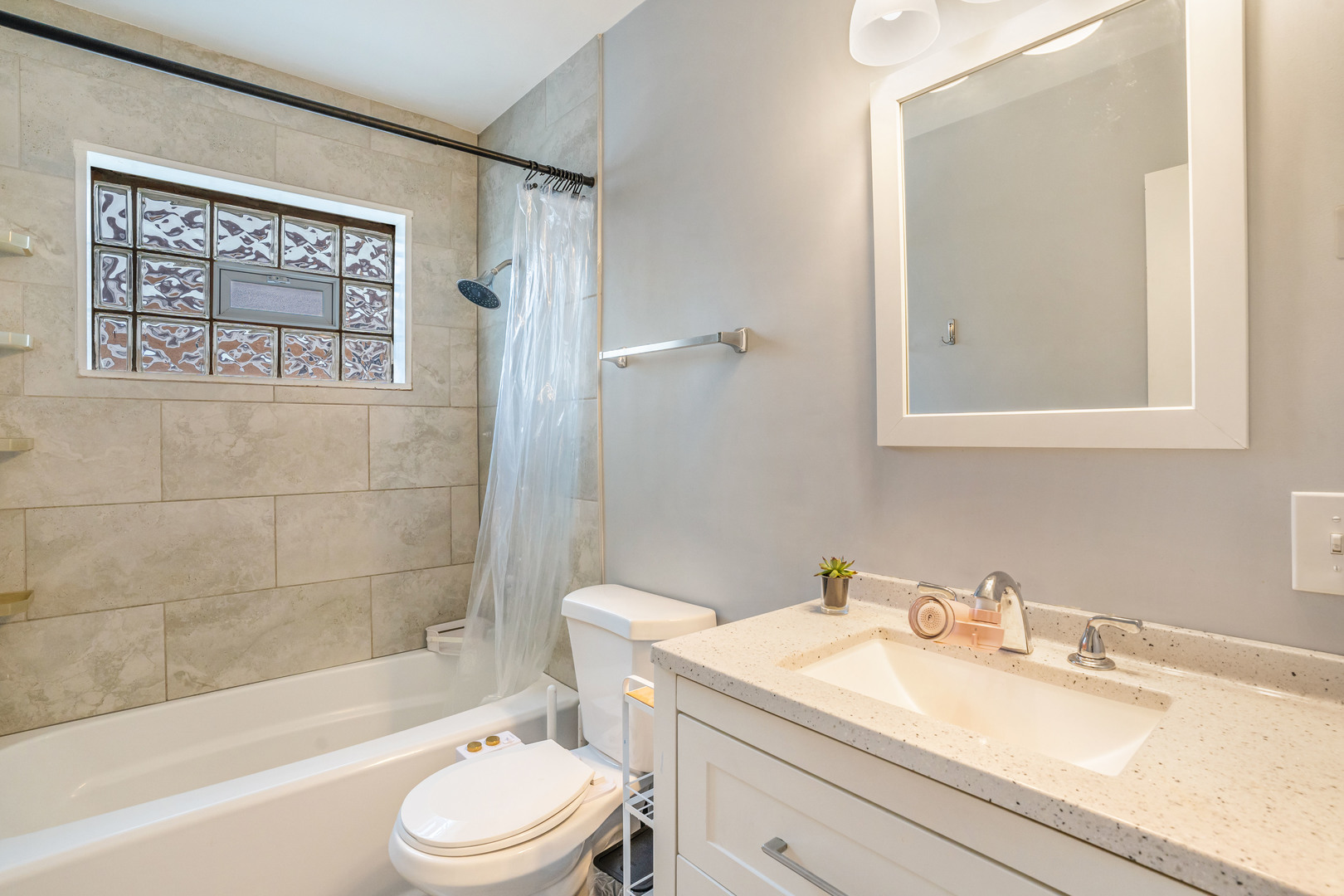 129 Rice Avenue, Bellwood, IL 60104