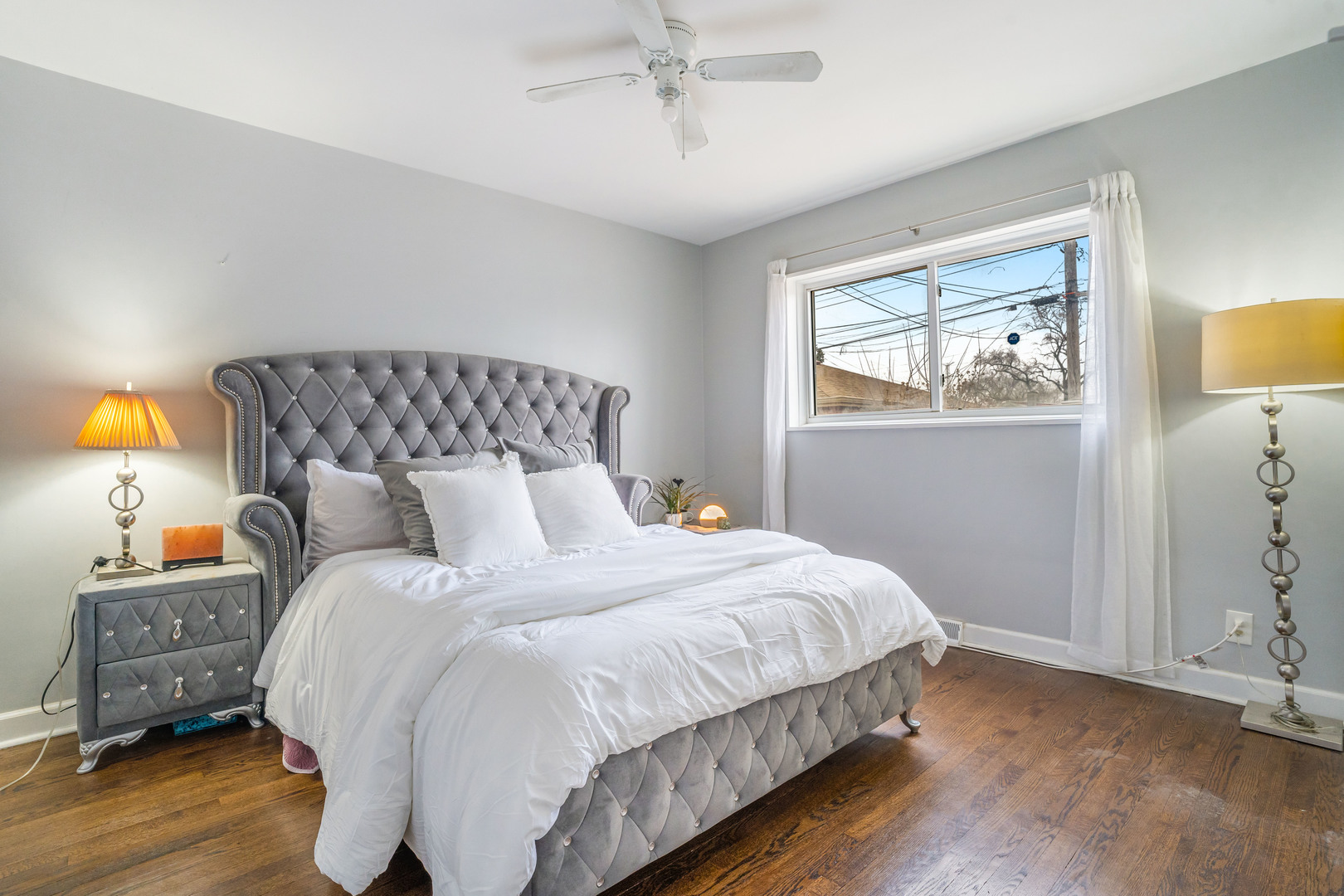 129 Rice Avenue, Bellwood, IL 60104