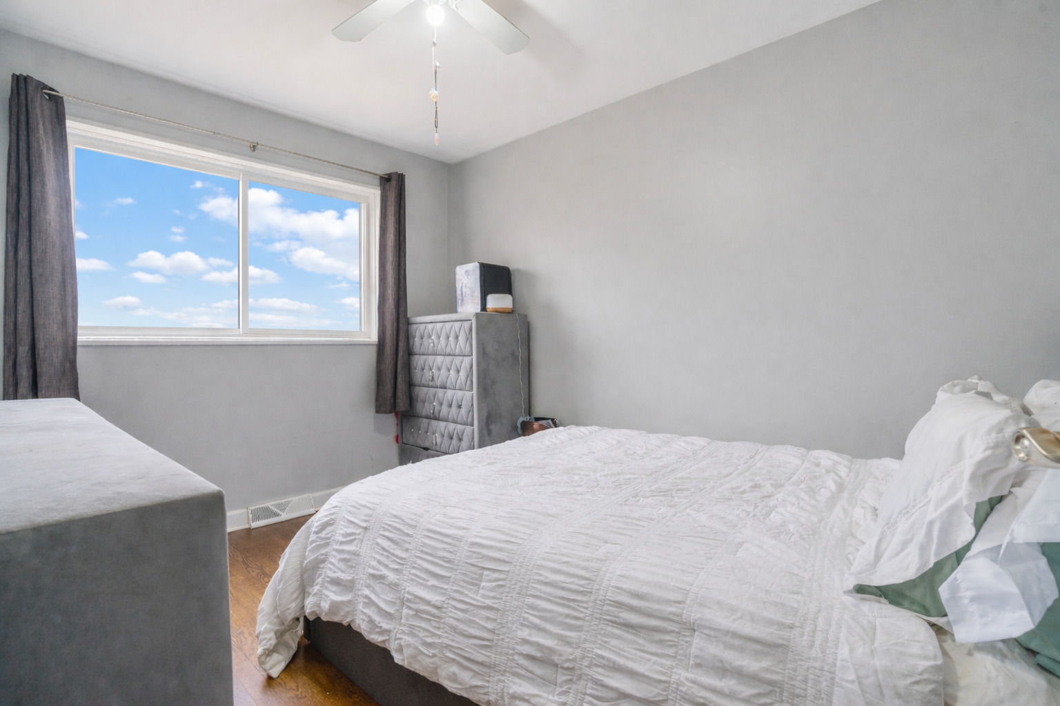 129 Rice Avenue, Bellwood, IL 60104