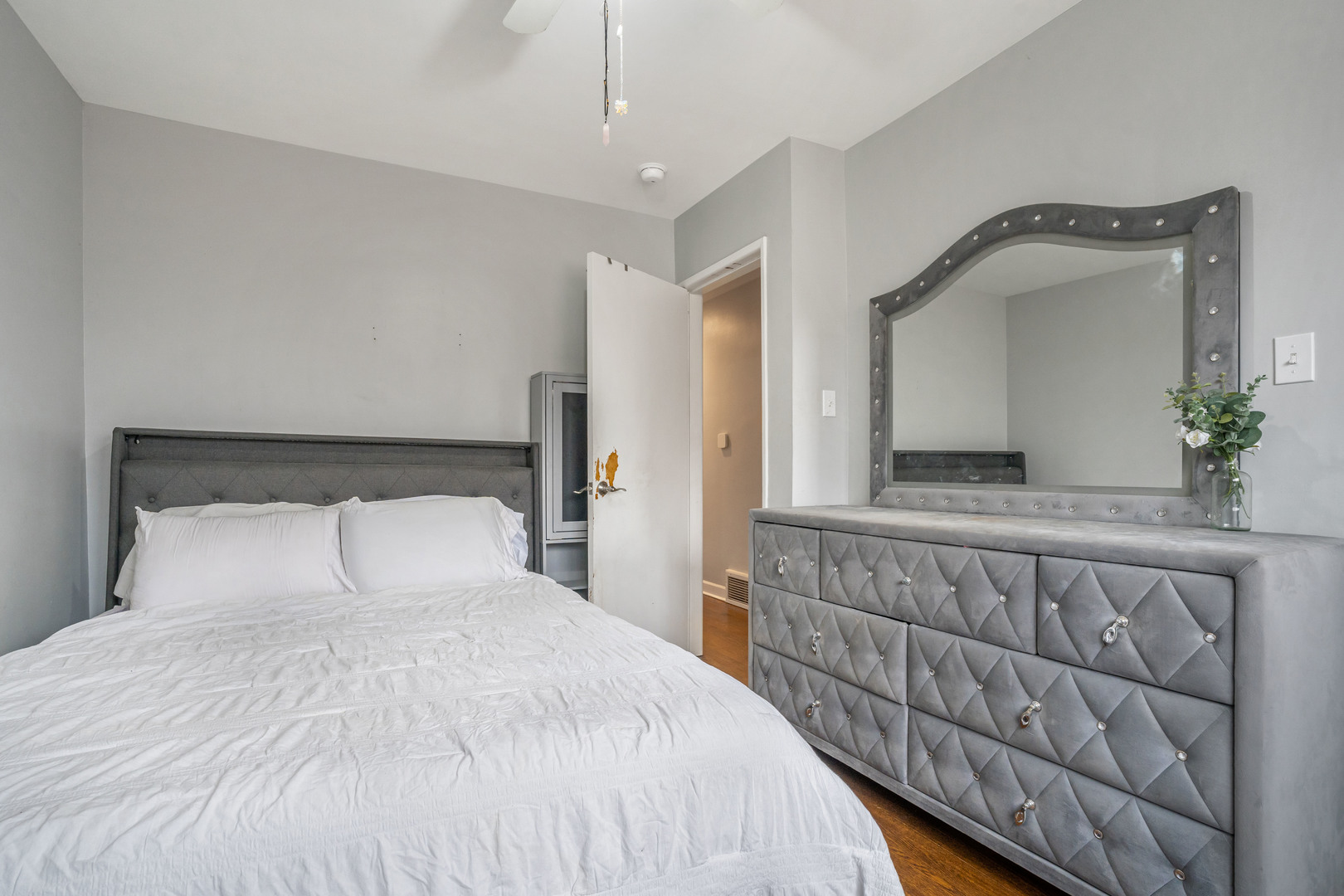 129 Rice Avenue, Bellwood, IL 60104