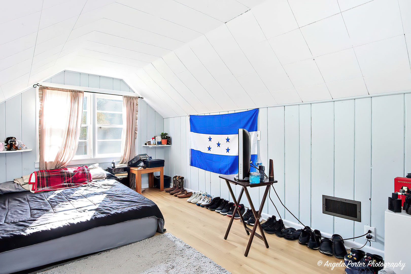 722 W Keith Avenue, Waukegan, IL 60085