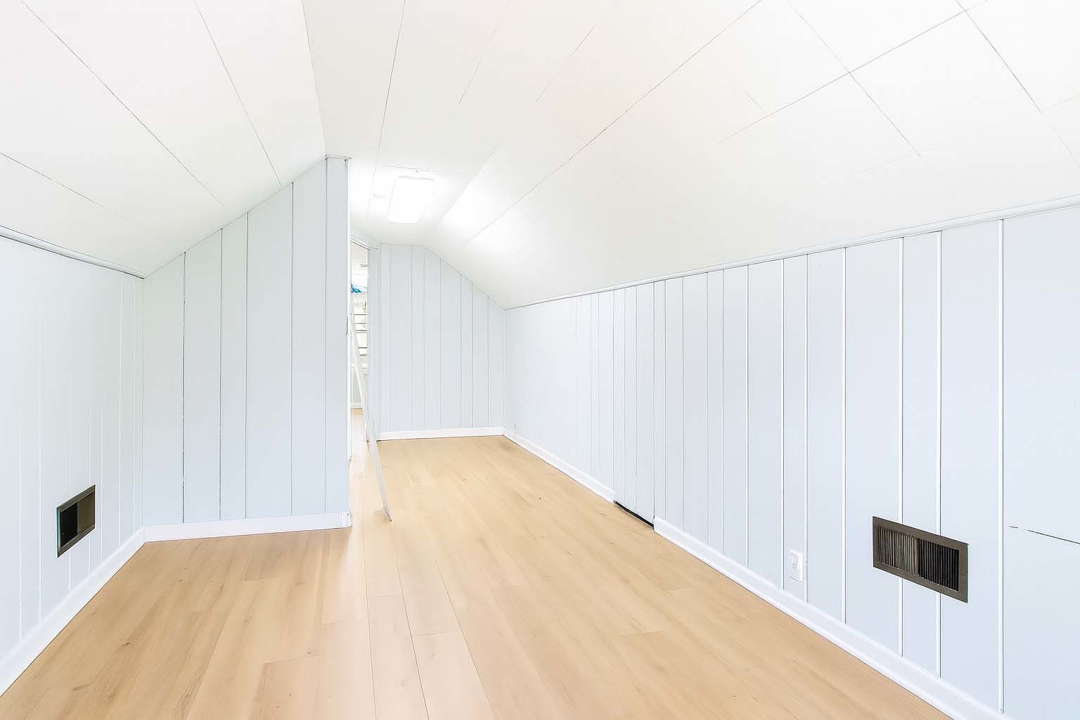 722 W Keith Avenue, Waukegan, IL 60085