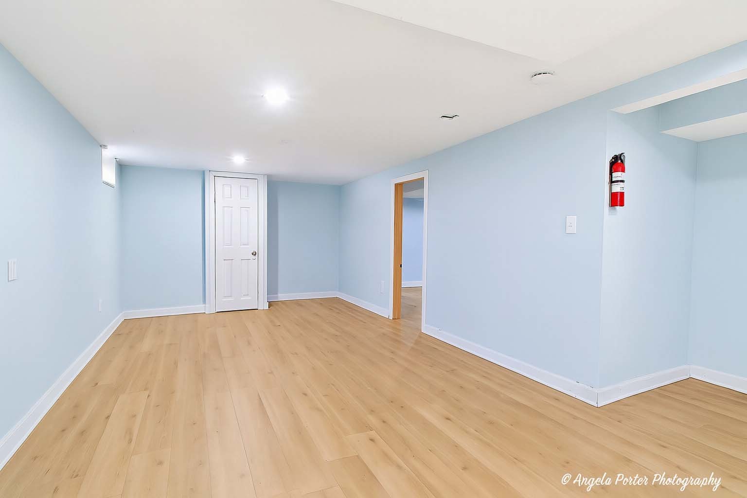 722 W Keith Avenue, Waukegan, IL 60085