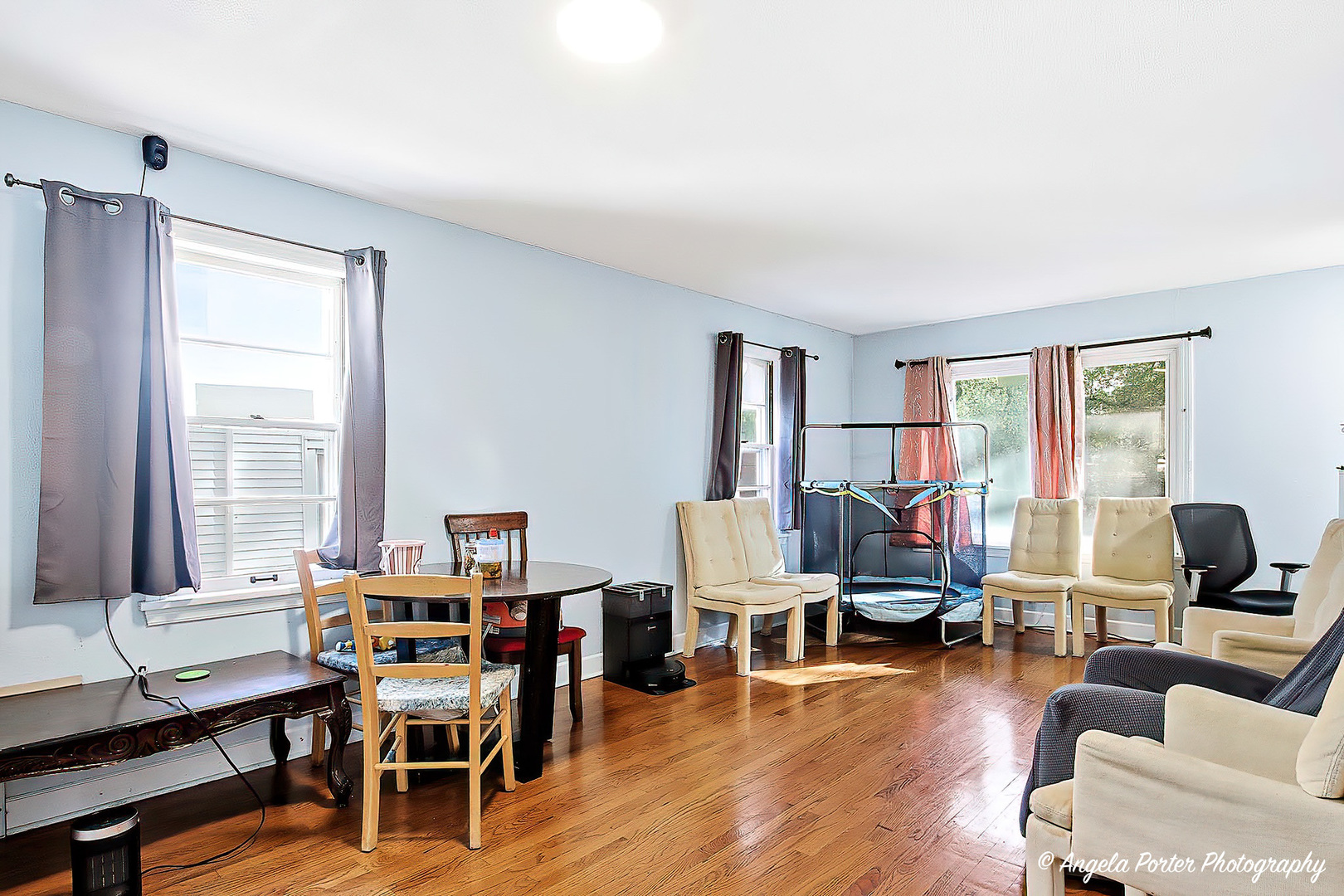 722 W Keith Avenue, Waukegan, IL 60085