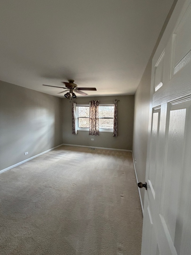 15 Indian Trail Drive #15, Westmont, IL 60559