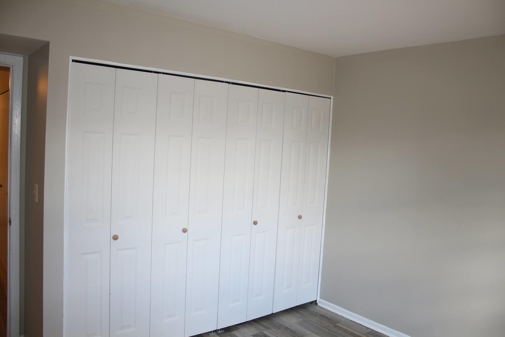 15 Indian Trail Drive #15, Westmont, IL 60559