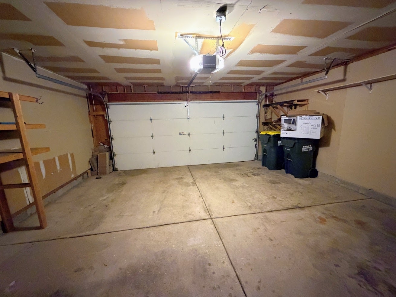 15 Indian Trail Drive #15, Westmont, IL 60559