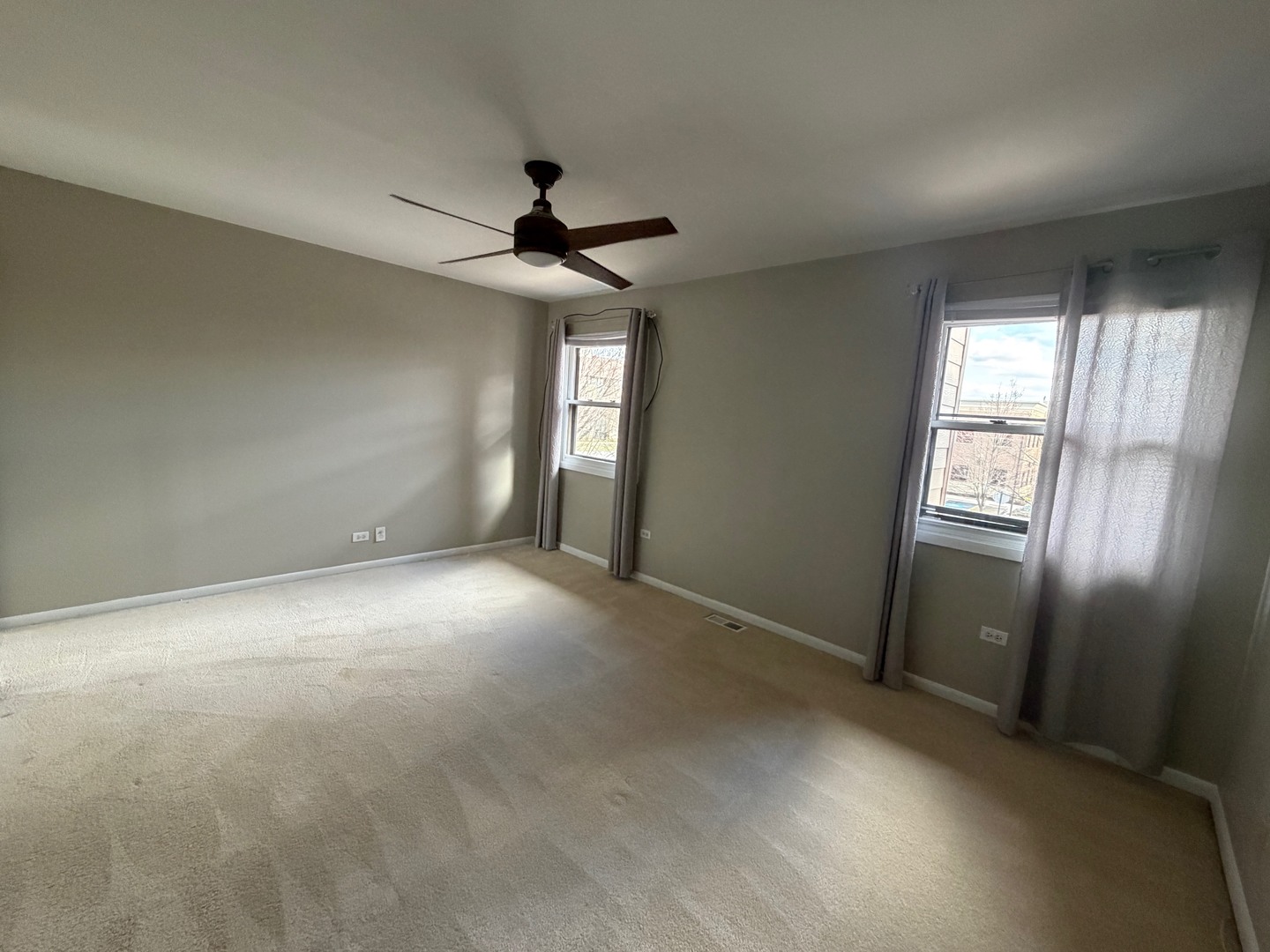 15 Indian Trail Drive #15, Westmont, IL 60559