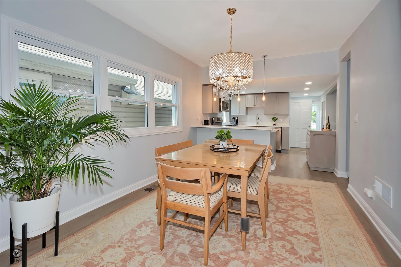 3530 S Union Avenue, Chicago, IL 60609