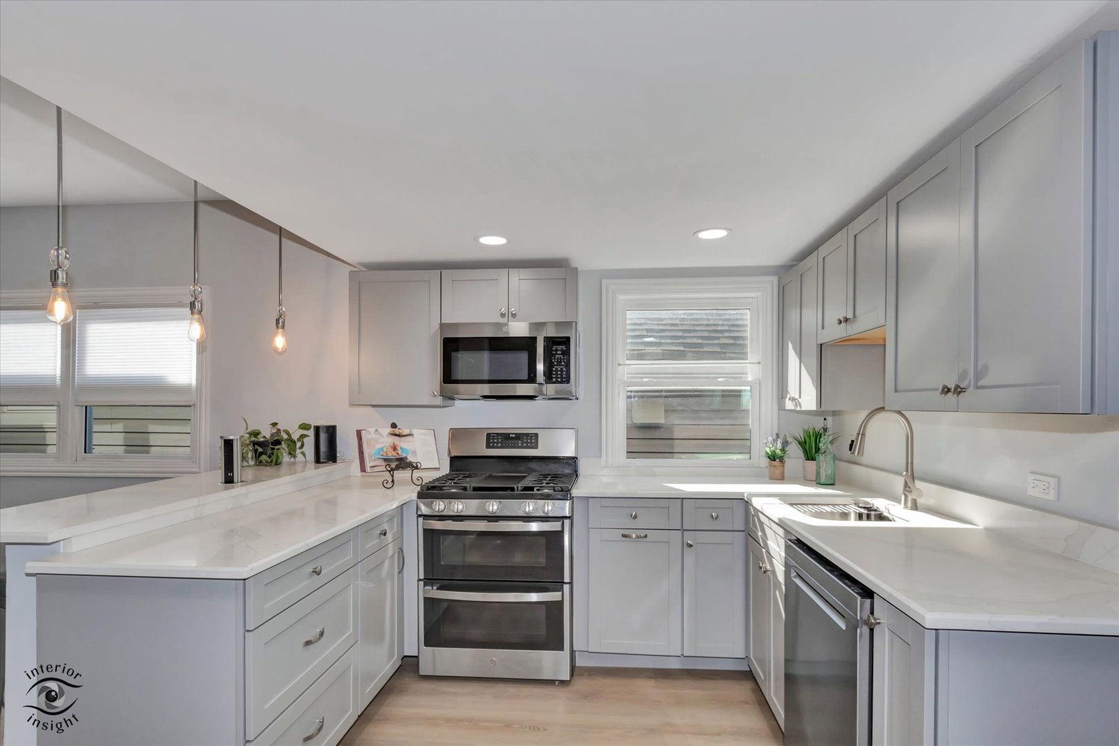 3530 S Union Avenue, Chicago, IL 60609